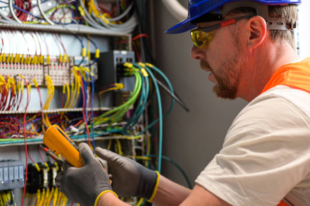Best Affordable Emergency Electrician  in Downey, CA